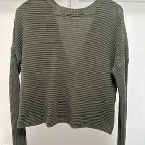 Green Crew Neck Sweater with Ribbed Texture